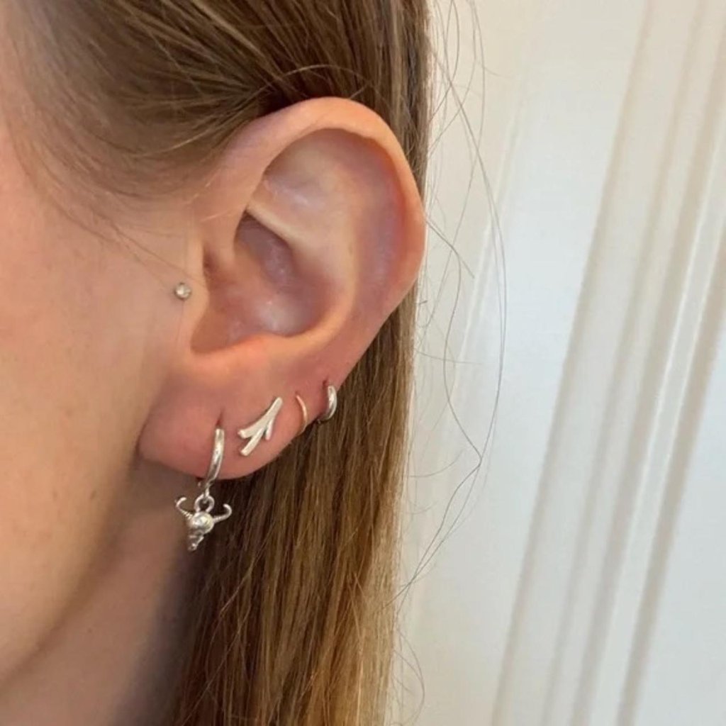 The Fia Bull Head Sterling Silver Earrings Hoop Hoops Bullhead Western Long Hor